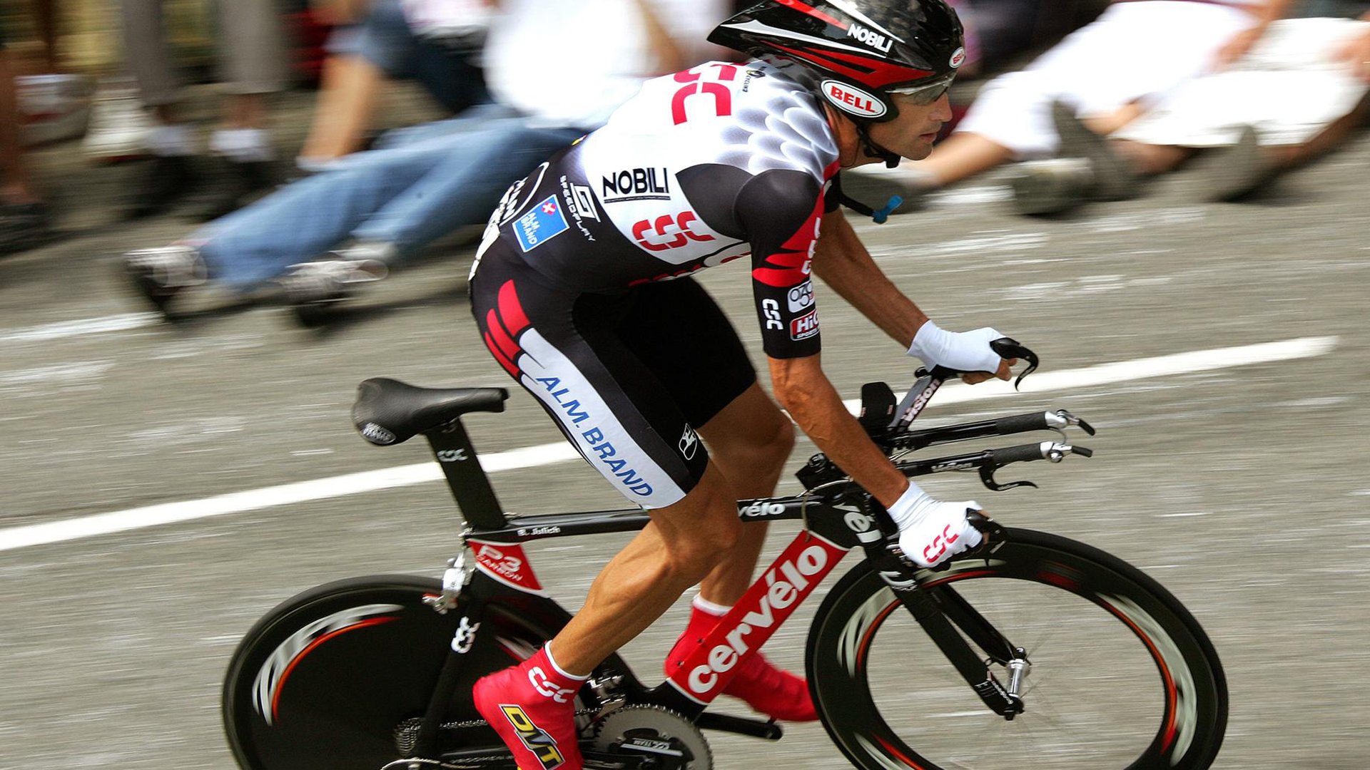 体能与技术动作效率数据关系，体能与运动技能的关系