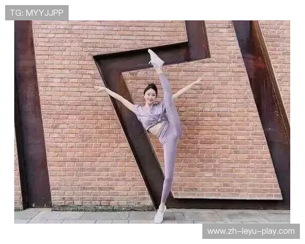 体操女神晒训练照！腰柔到不合理